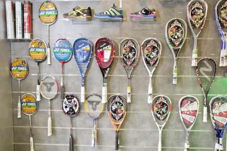 Raquettes de Badminton et squash à la vente à Alp'squash Briancon