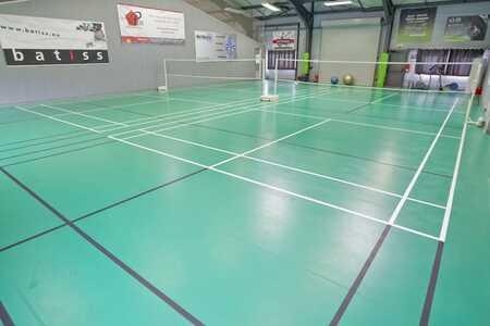 les terrains de badminton